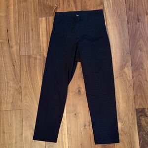 Black Capri Leggings with Subtle Dot Pattern